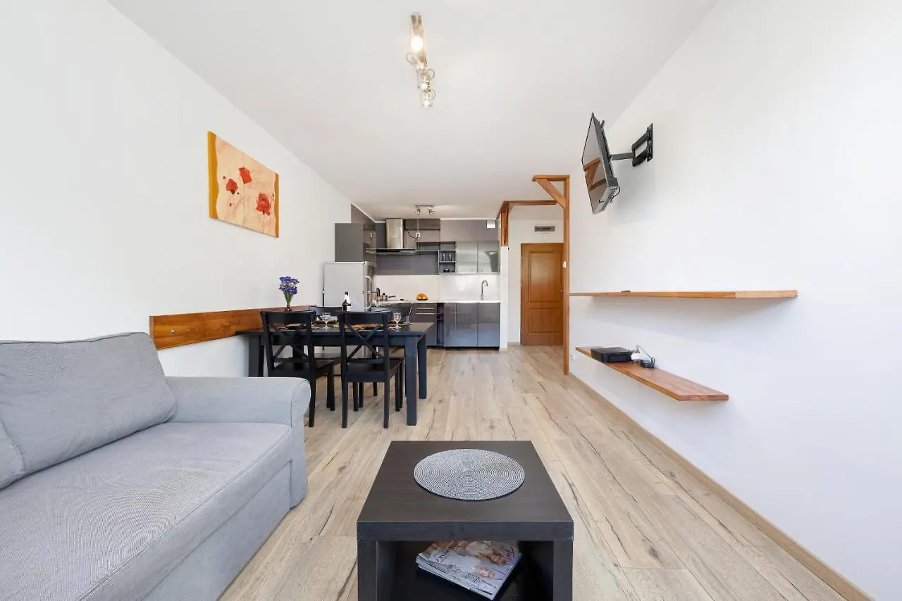 Apartamenty Wisniowy Sad By Noclegi Renters 코워브제크 0*,  폴란드